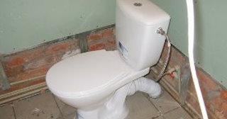 Установка приставного унитаза в Кулебаках - монтаж и подключение, СантехДомКлб от 5277 рублей